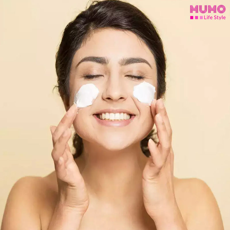 নরমাল স্কিন বা স্বাভাবিক ত্বক কি? কিভাবে যত্ন নেবেন এবং কোন ময়েশ্চারাইজার ব্যবহার করবেন