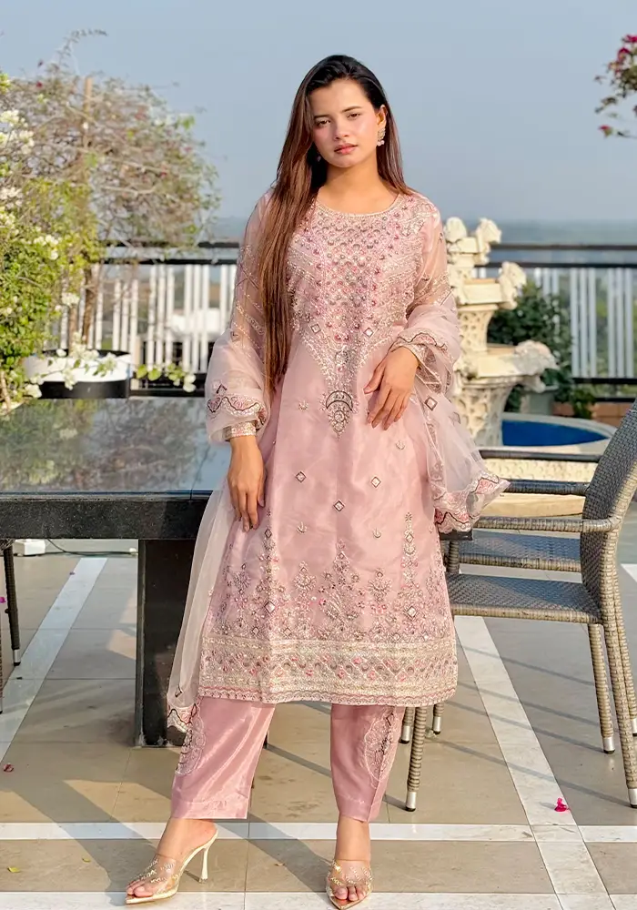 Exclusive Pakistani Unstitched Three-Piece Collection 2026 - Image 3